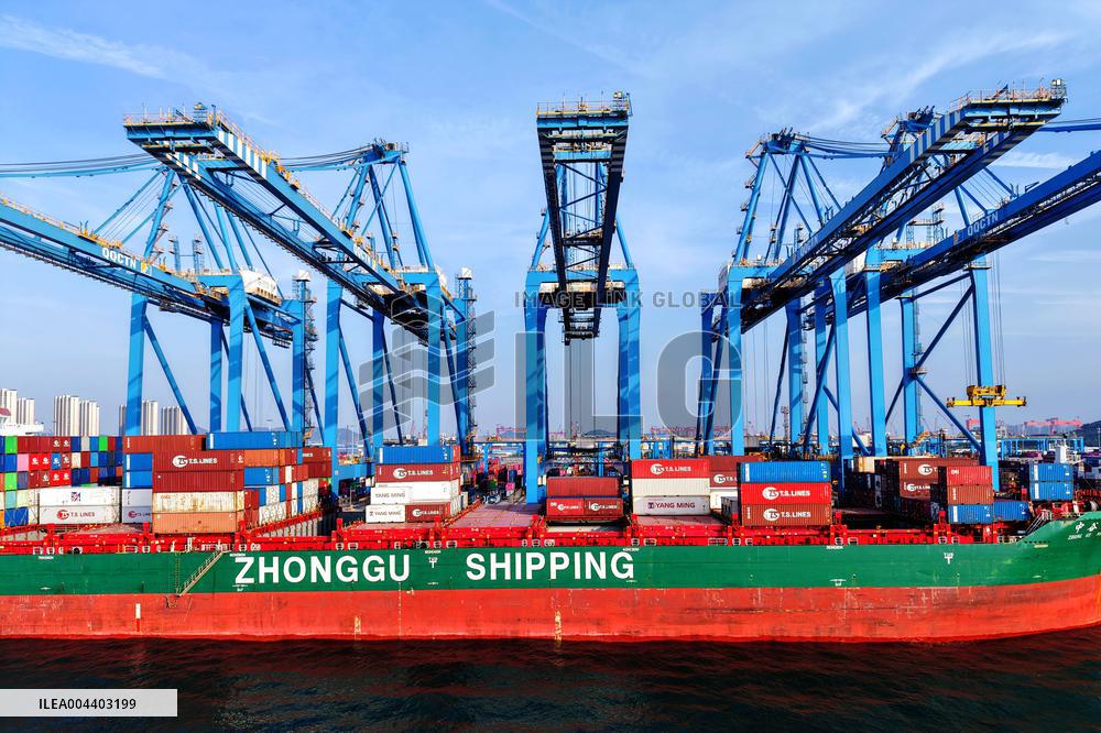 Port Container Trade