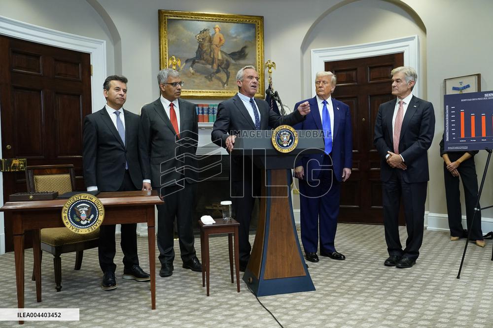 Trump Signs an Executive Order Lowering Prescription Drug Costs