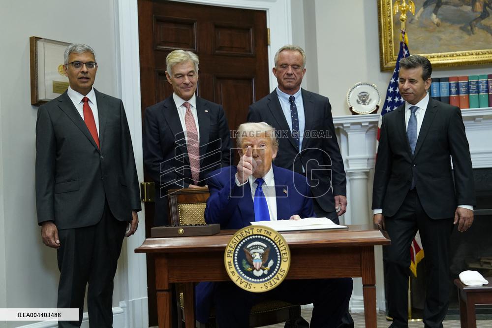 Trump Signs an Executive Order Lowering Prescription Drug Costs