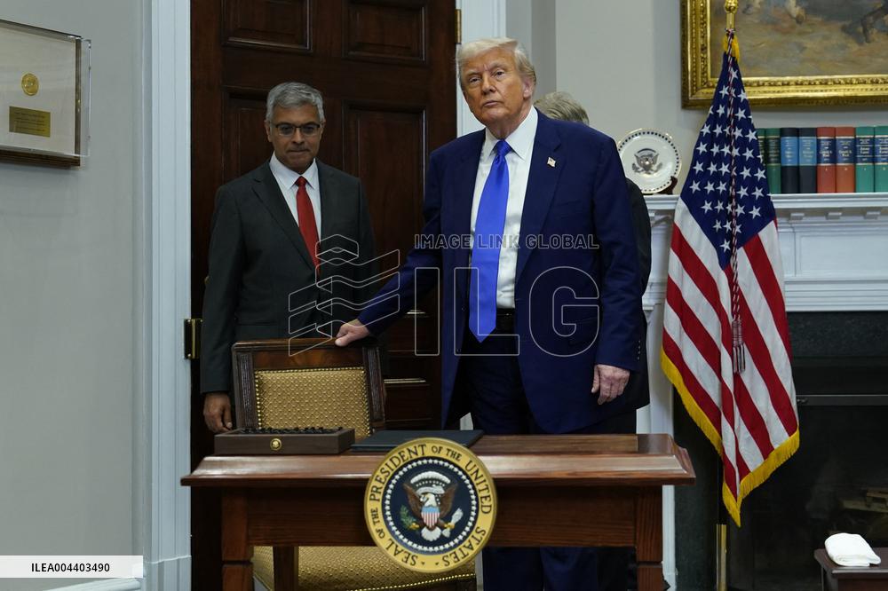 Trump Signs an Executive Order Lowering Prescription Drug Costs