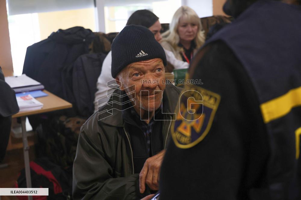 Evacuation transit centre in Kharkiv