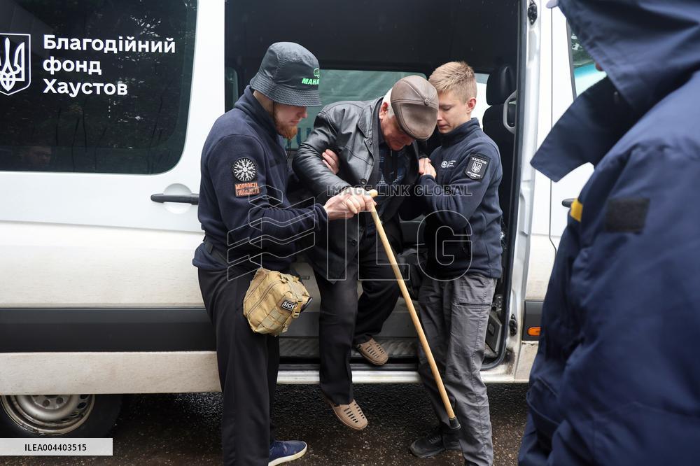 Evacuation transit centre in Kharkiv