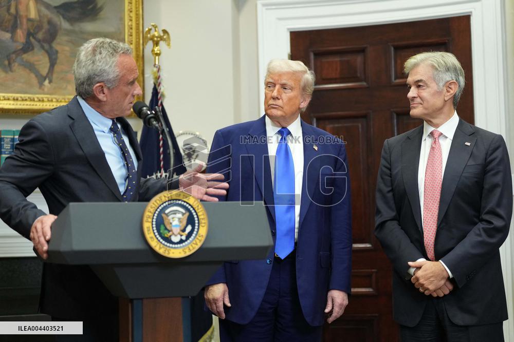 Trump Signs an Executive Order Lowering Prescription Drug Costs