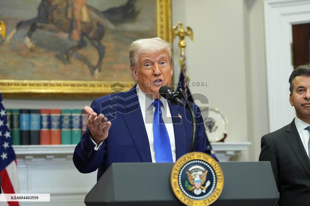 Trump Signs an Executive Order Lowering Prescription Drug Costs