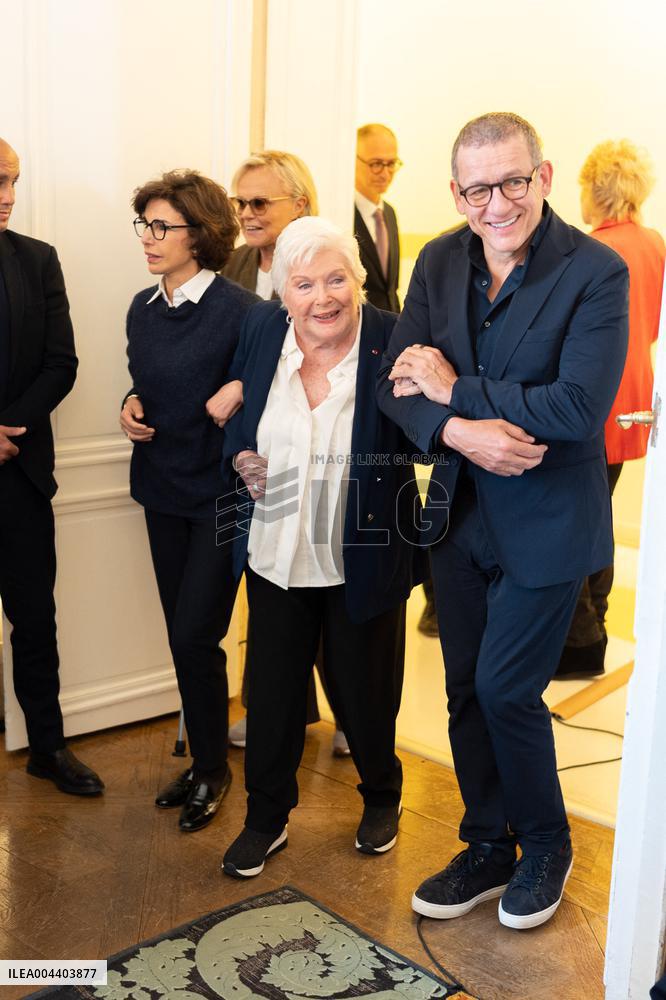 Line Renaud donates her archives to the State - Paris AJ