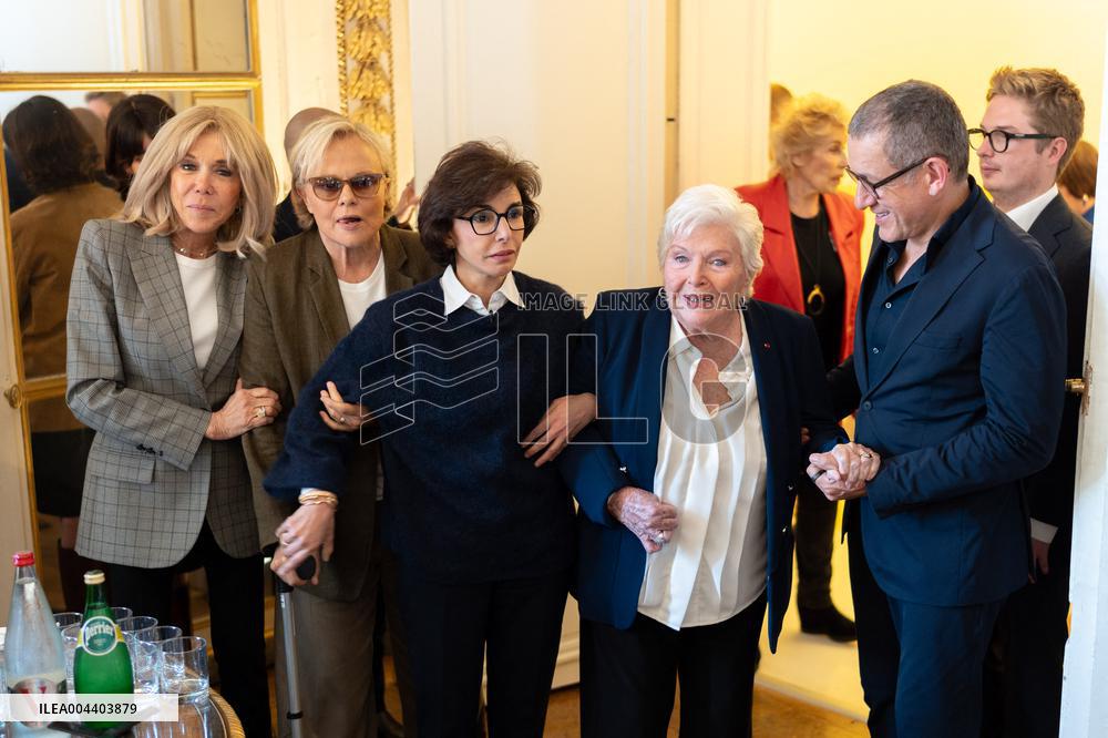 Line Renaud donates her archives to the State - Paris AJ