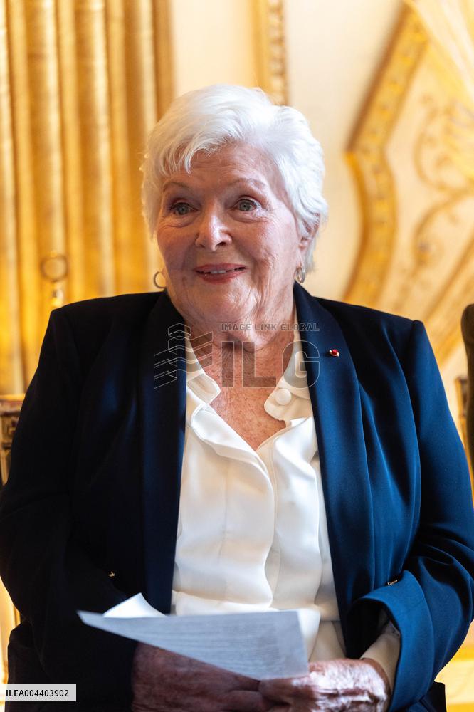 Line Renaud donates her archives to the State - Paris AJ