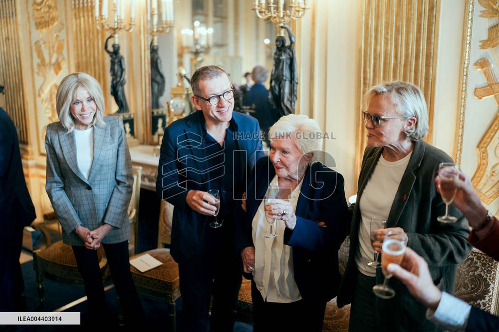 Line Renaud donates her archives to the State - Paris AJ