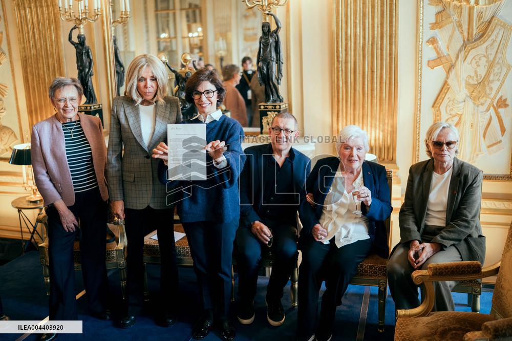 Line Renaud donates her archives to the State - Paris AJ