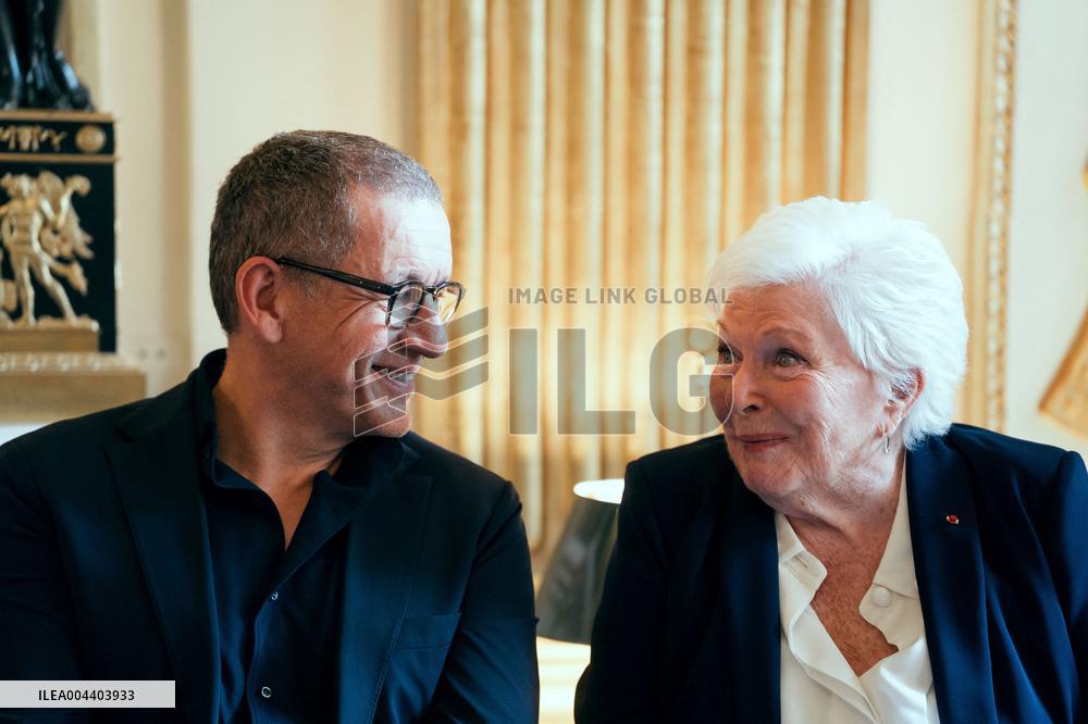 Line Renaud donates her archives to the State - Paris AJ