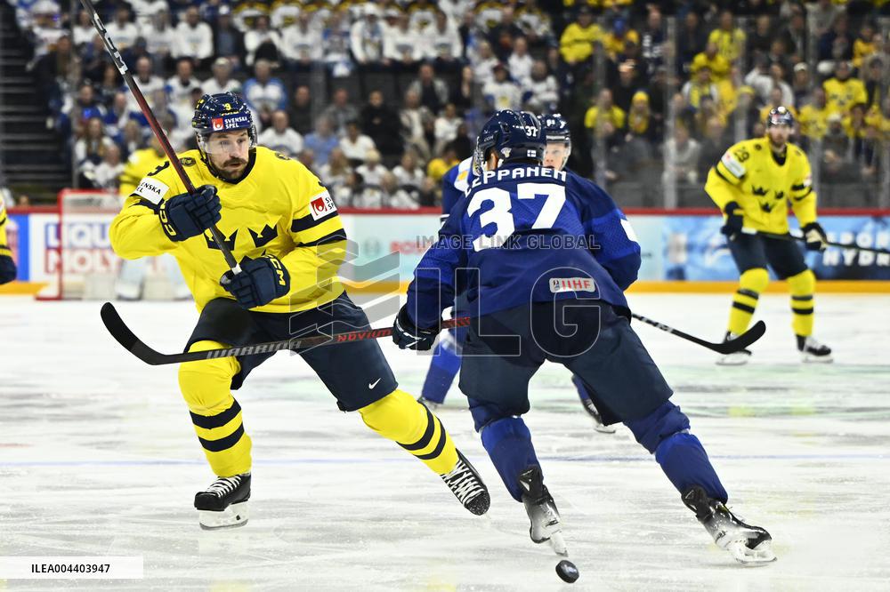 ICE HOCKEY WC FINLAND-SWEDEN
