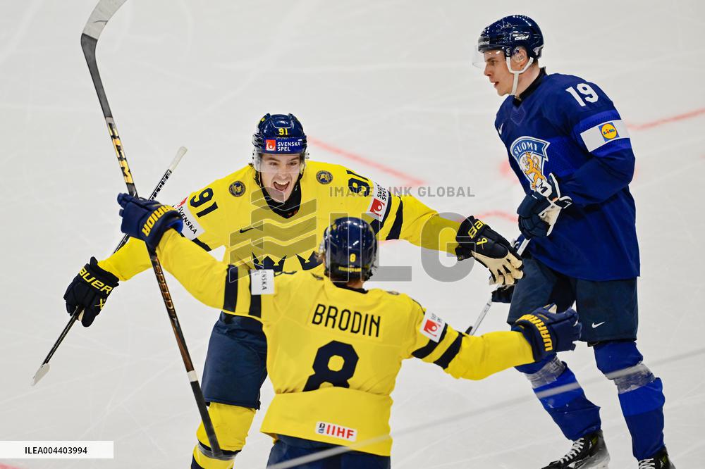 ICE HOCKEY WC FINLAND-SWEDEN
