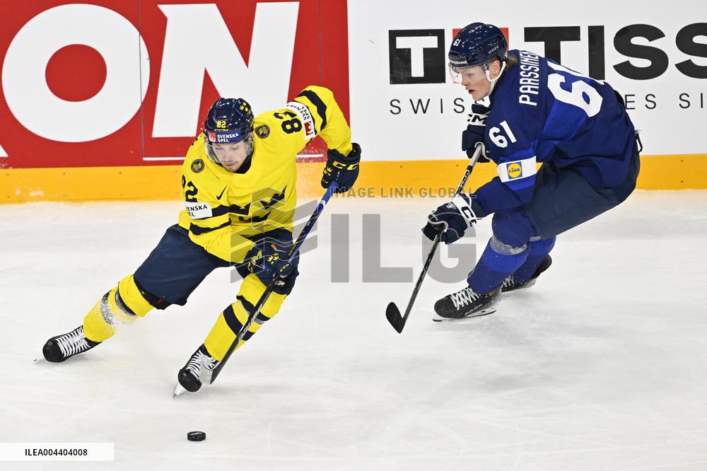 ICE HOCKEY WC FINLAND-SWEDEN