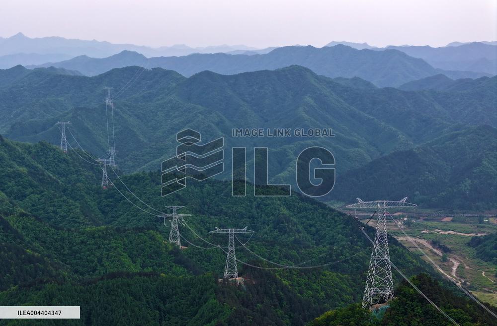 Uninhabited Areas High Voltage Direct Current Transmission Lines