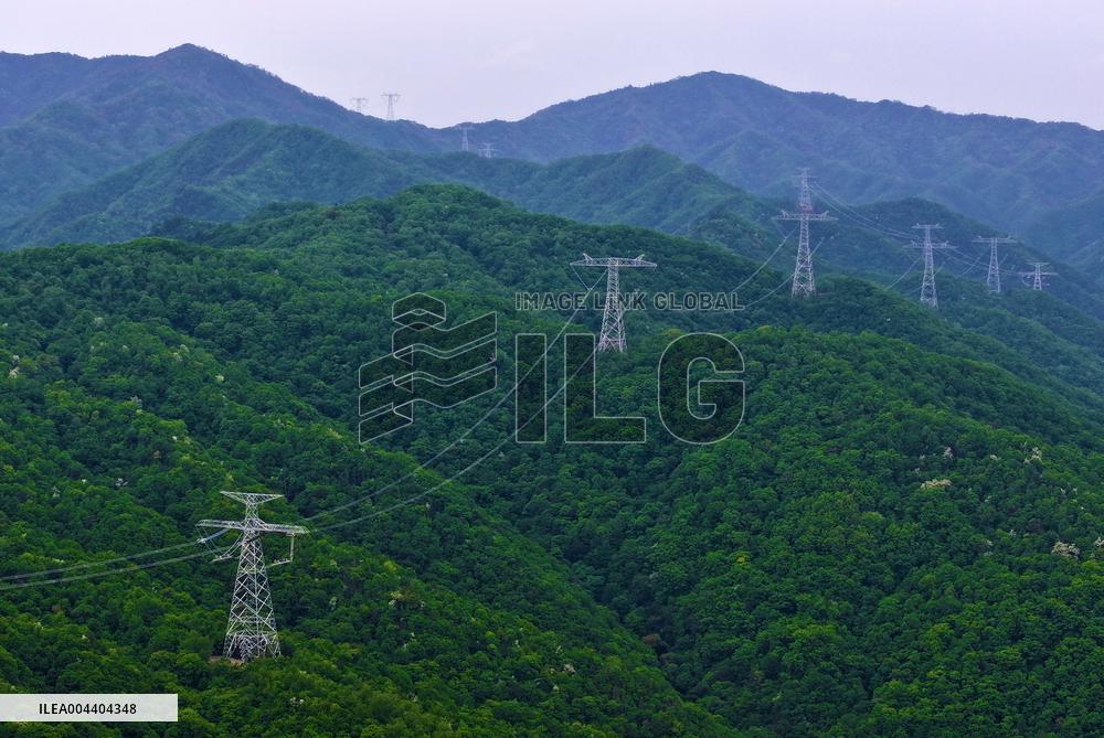 Uninhabited Areas High Voltage Direct Current Transmission Lines