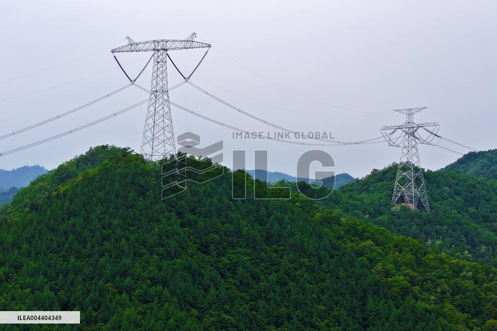 Uninhabited Areas High Voltage Direct Current Transmission Lines