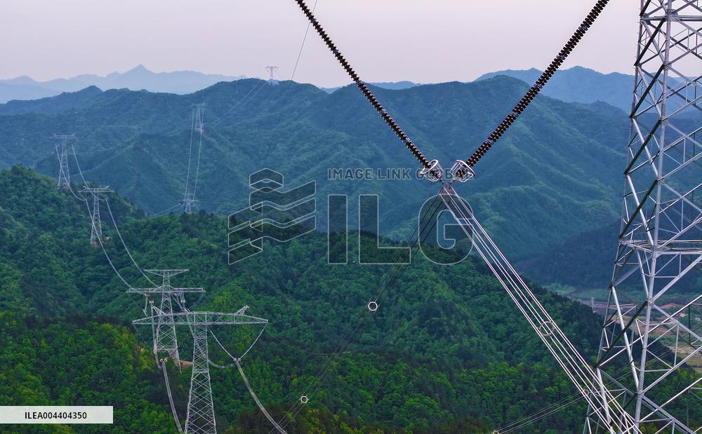Uninhabited Areas High Voltage Direct Current Transmission Lines