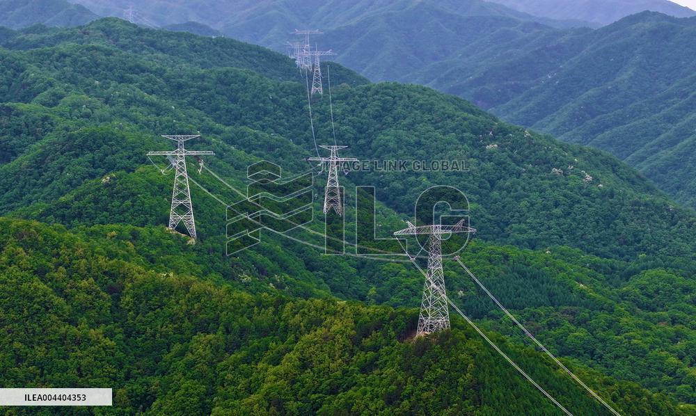 Uninhabited Areas High Voltage Direct Current Transmission Lines
