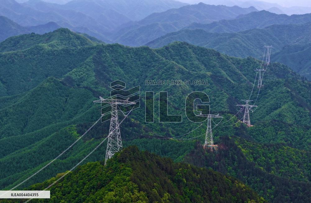 Uninhabited Areas High Voltage Direct Current Transmission Lines