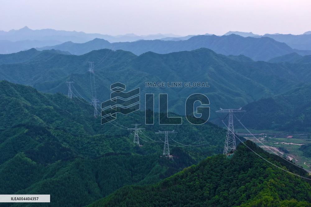 Uninhabited Areas High Voltage Direct Current Transmission Lines