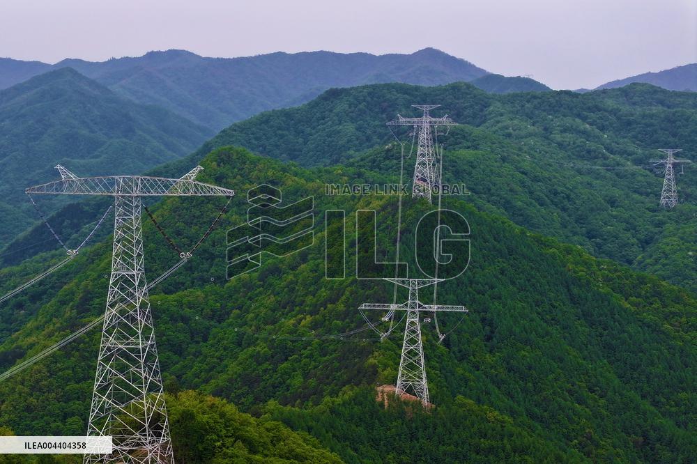 Uninhabited Areas High Voltage Direct Current Transmission Lines