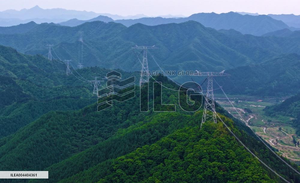Uninhabited Areas High Voltage Direct Current Transmission Lines