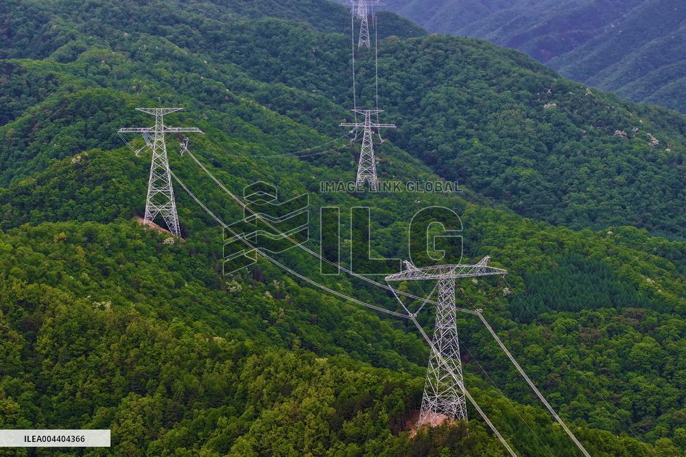 Uninhabited Areas High Voltage Direct Current Transmission Lines