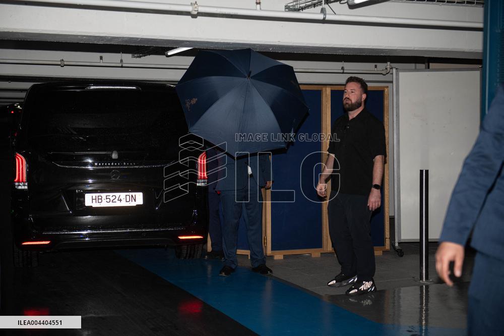 Convoy Carrying Kim Kardashian Arrives At The Ritz - Paris