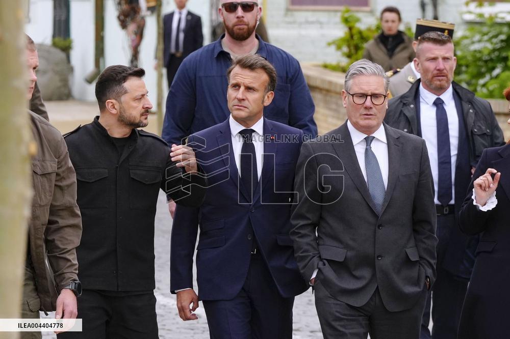 EU leaders visit Kyiv