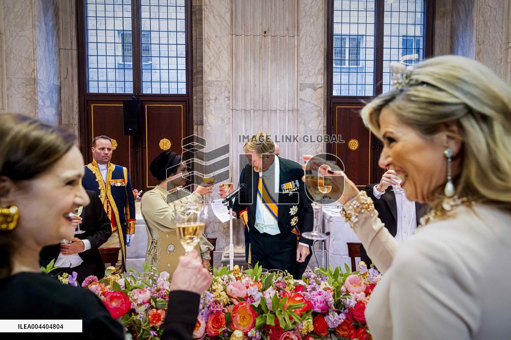 Royal Dinner for Diplomatic Corps in Amsterdam