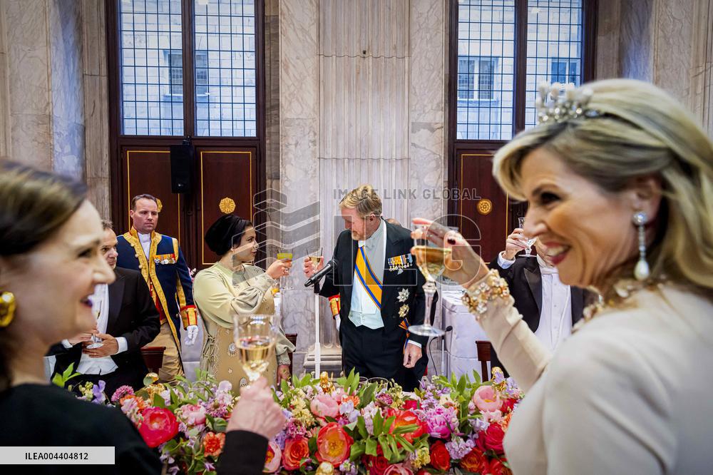 Royal Dinner for Diplomatic Corps in Amsterdam