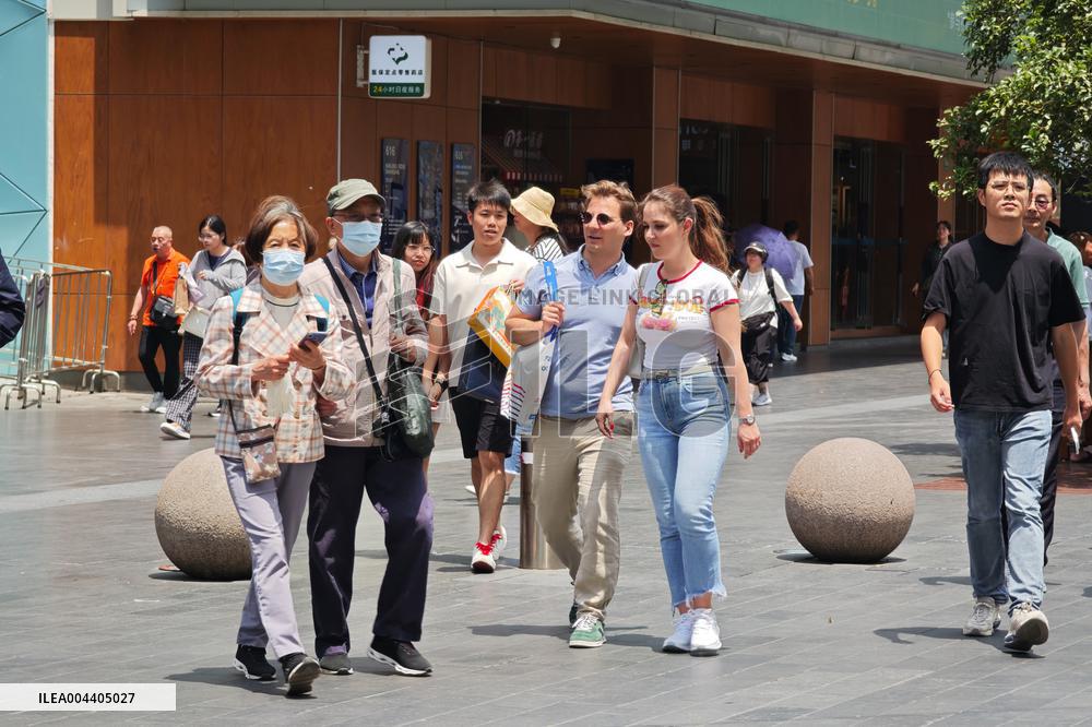 Foreign Tourists in Shanghai