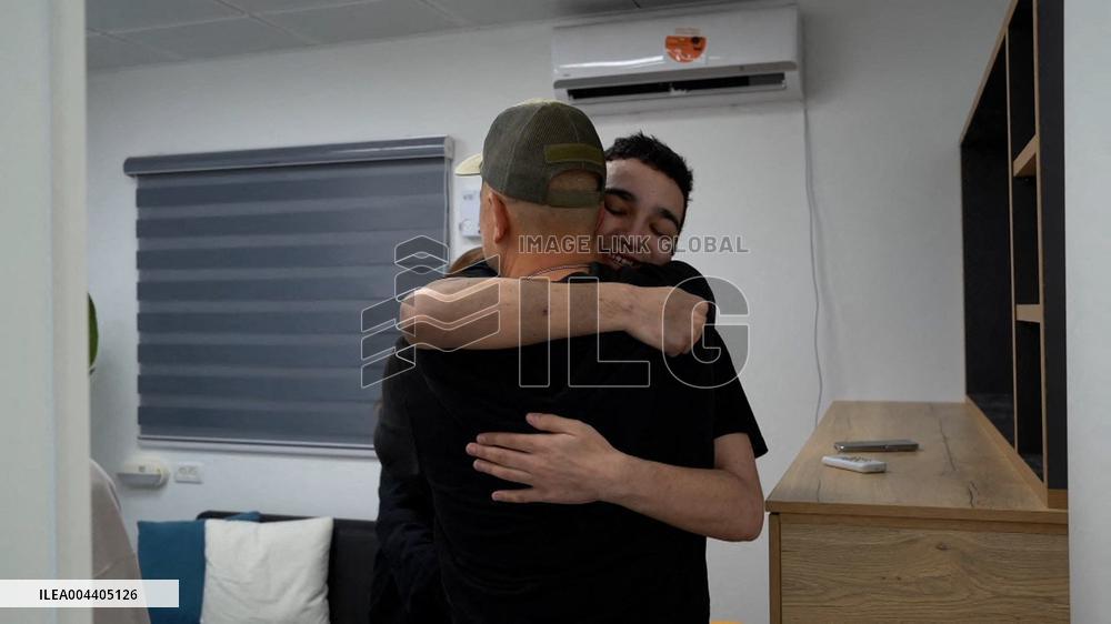 Israeli-American Hostage Edan Alexander Released by Hamas - Israel