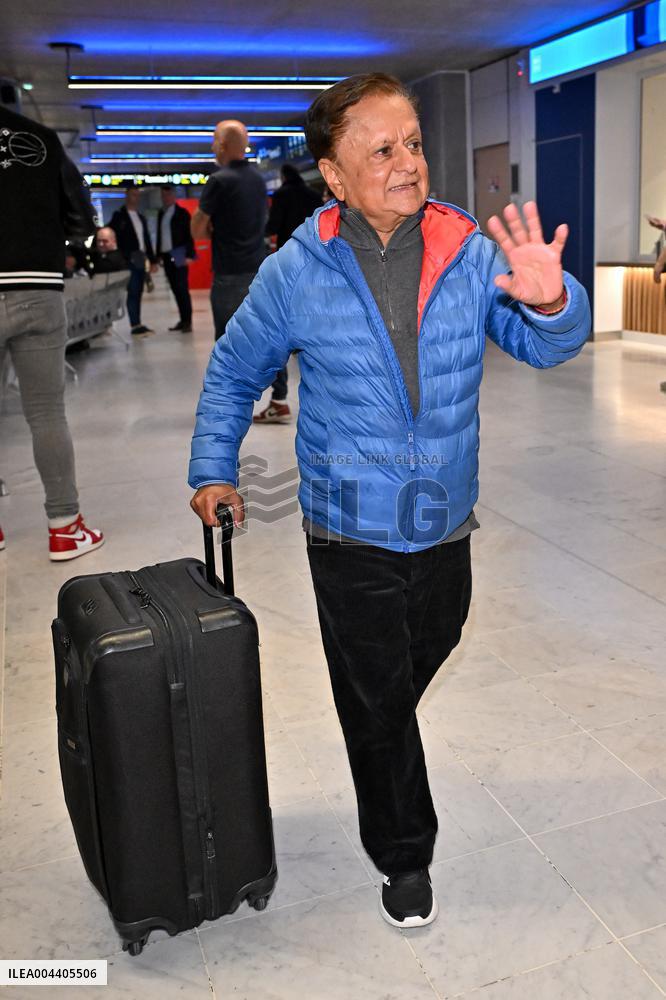 Cannes Deep Roy At Nice Airport JR