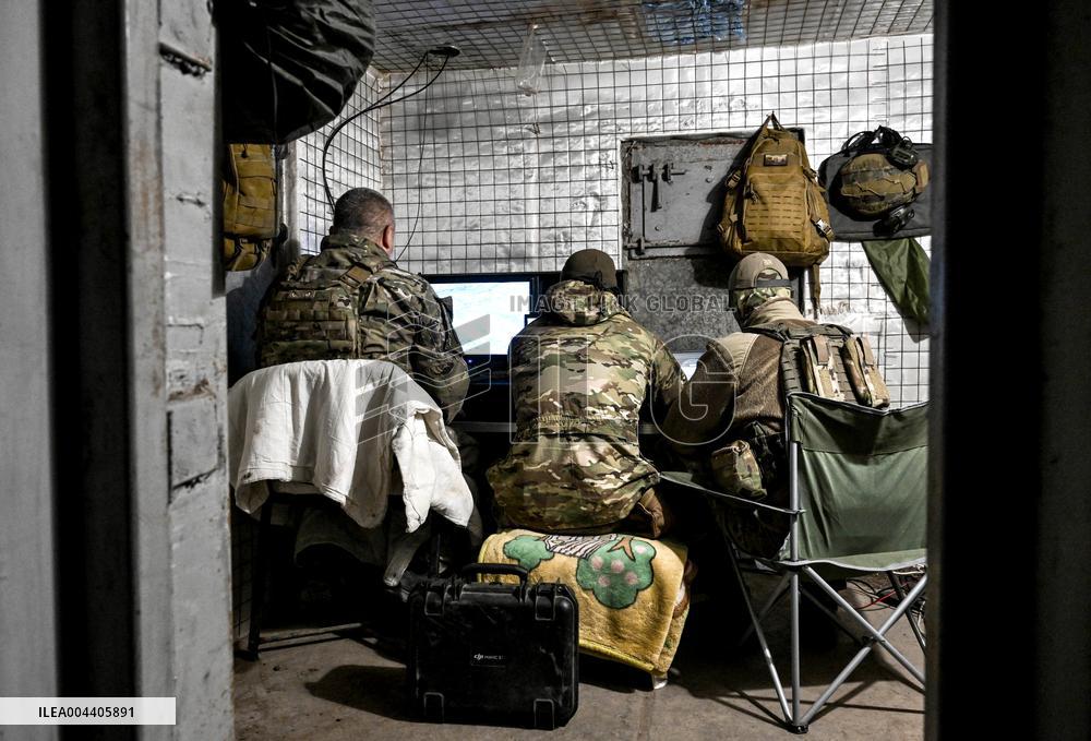 Ukrainian UAV pilots operate Domakha reconnaissance drone in Donetsk region