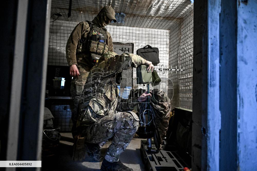 Ukrainian UAV pilots operate Domakha reconnaissance drone in Donetsk region