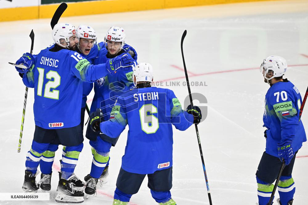 ICE HOCKEY WC SLOVENIA-LATVIA