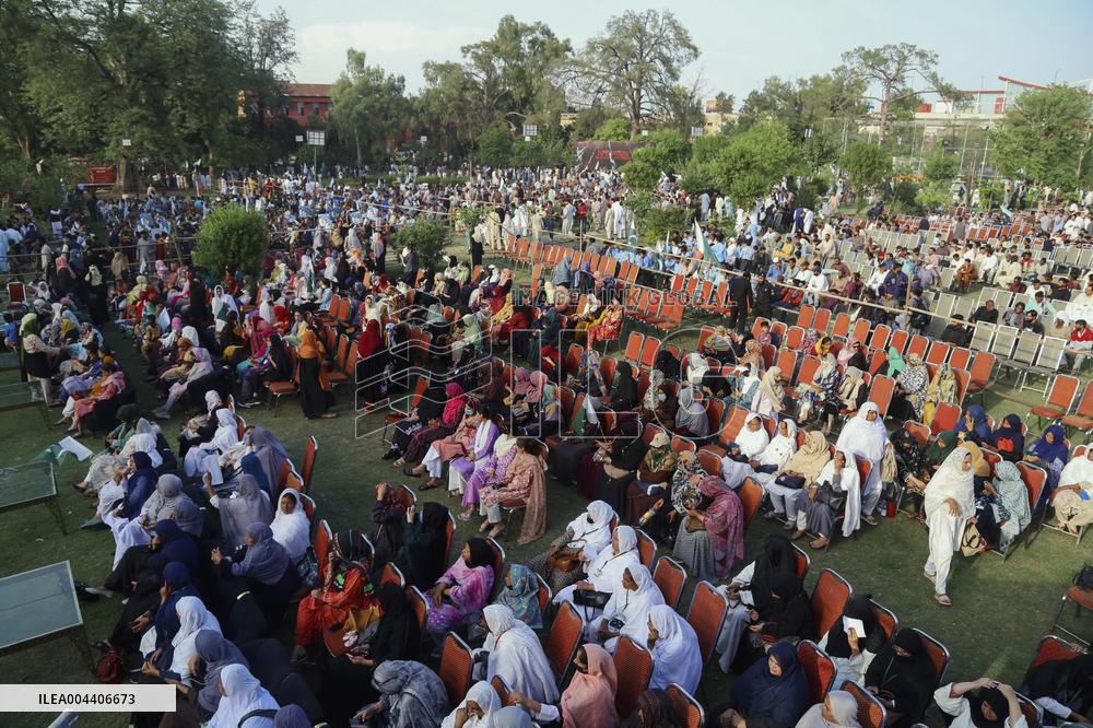 Citizens Join Gratitude Celebration - Pakistan