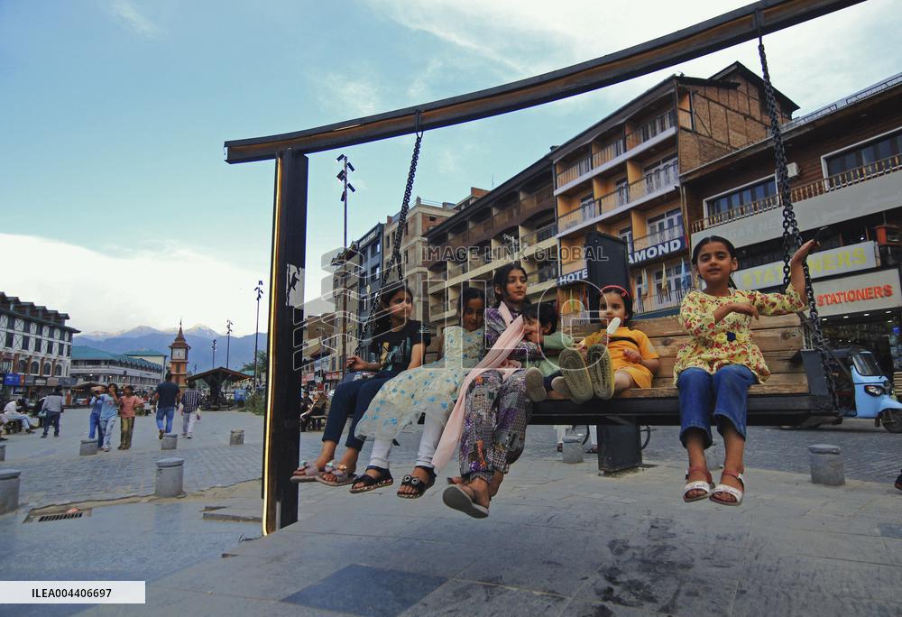 Truce Brings Calm to Kashmir - India