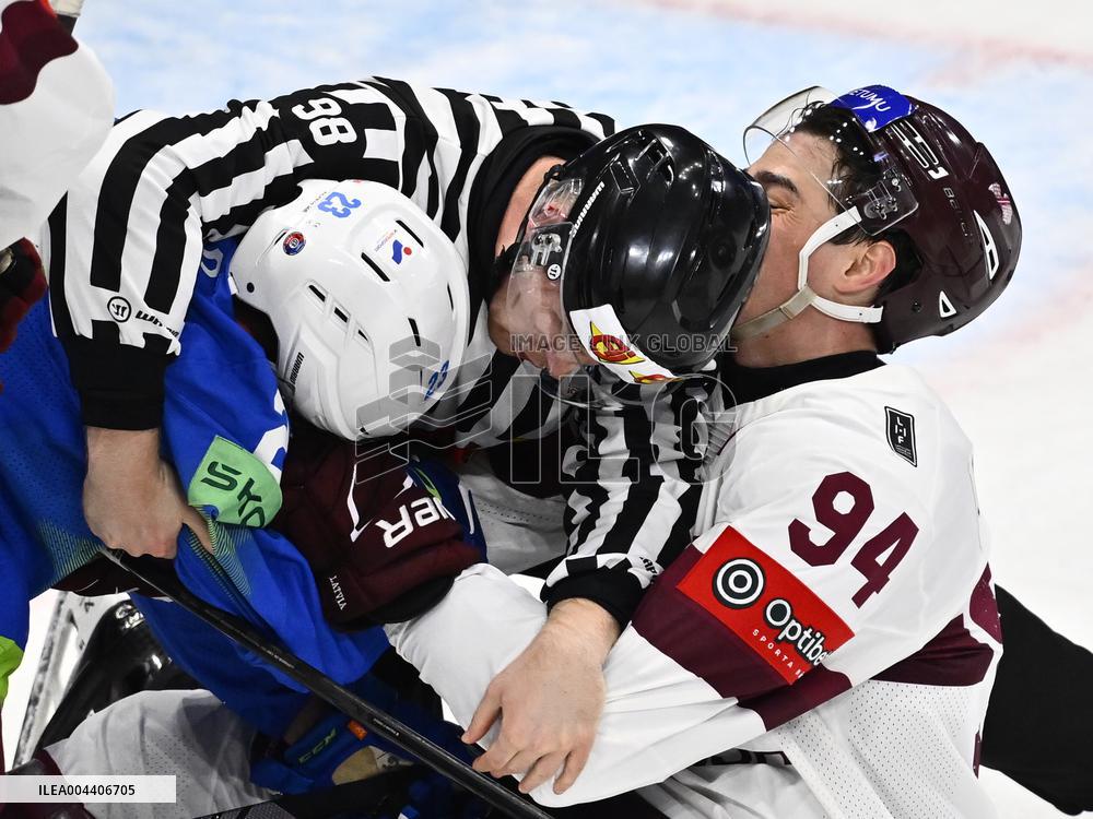 ICE HOCKEY WC SLOVENIA-LATVIA