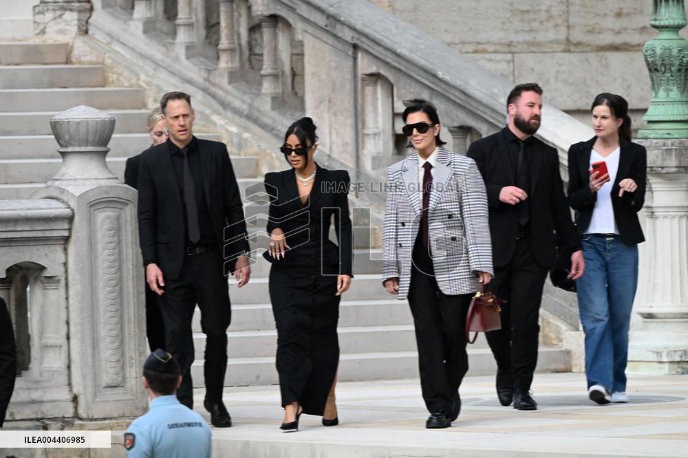 Kim Kardashian Leaves The Court - Paris