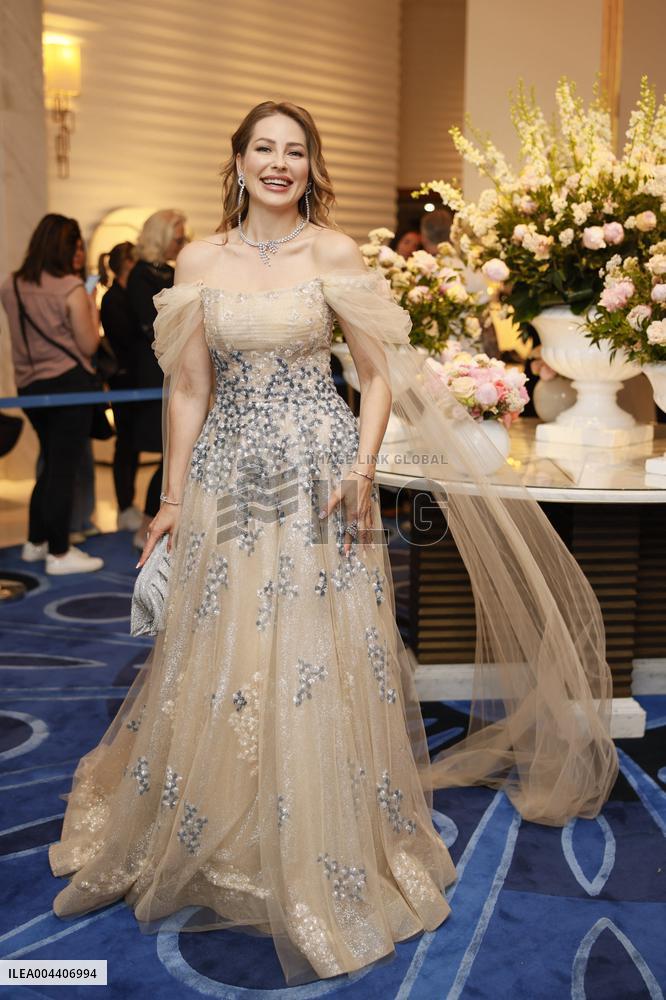 Maria Borges is going out Hotel Martinez MP