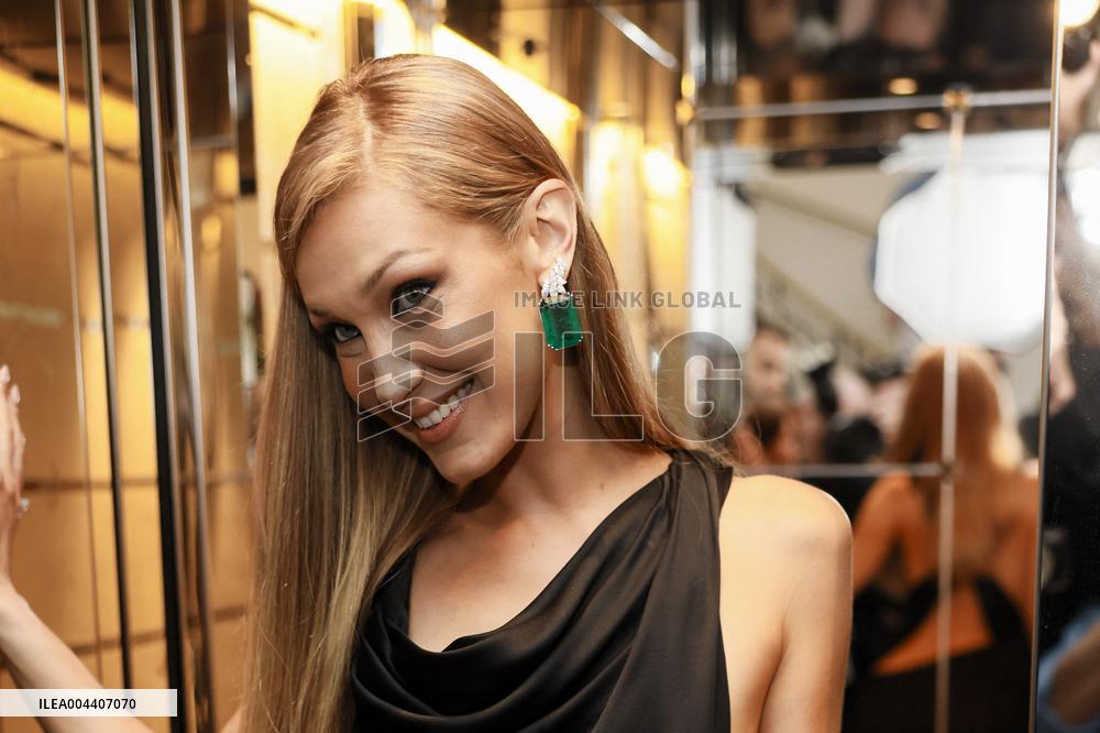 Bella Hadid is going to Hotel Martinez MP