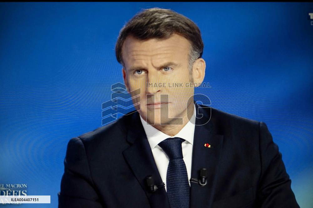 Emmanuel Macron interview - Paris EB