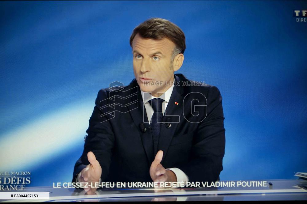 Emmanuel Macron interview - Paris EB