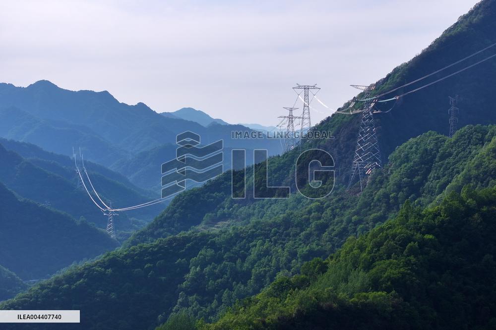 Green Energy Crosses Qinling Mountains in Hanzhong