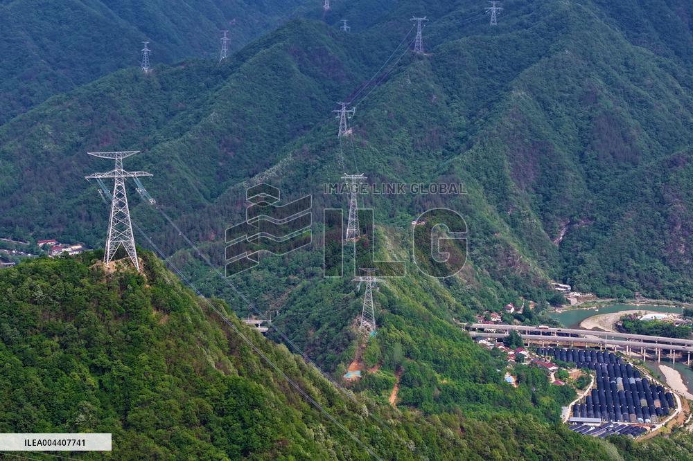 Green Energy Crosses Qinling Mountains in Hanzhong