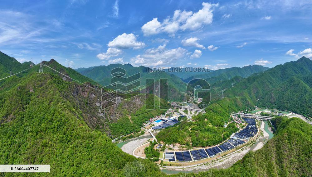 Green Energy Crosses Qinling Mountains in Hanzhong