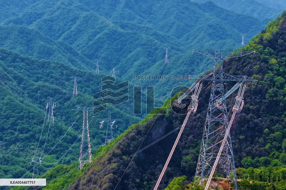 Green Energy Crosses Qinling Mountains in Hanzhong