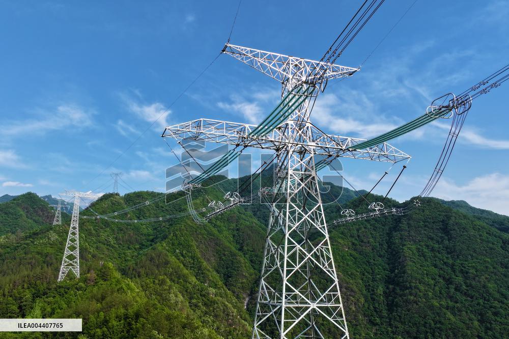 Green Energy Crosses Qinling Mountains in Hanzhong
